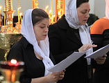 В cреду Страстной седмицы епископ Симон совершил Литургию в Покровском кафедральном соборе г. Шахты