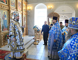 В день престольного праздника Преосвященнейший епископ Симон совершил Божественную литургию в храме Донской иконы Божией Матери г. Новошахтинска