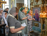 Преосвященнейший епископ Симон вместе с митрополитом Владимирским и Суздальским Никандром совершил Божественную литургию в Покровском кафедральном соборе города Шахты