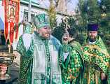 Праздничную Литургию по случаю престольного дня храма святой Ксении Петербургской г. Шахты возглавил Преосвященнейший Симон, епископ Шахтинский и Миллеровский