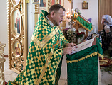 В престольный день Преосвященнейший епископ Симон совершил Божественную литургию в храме Святой Троицы хутора Ягодинка