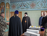 Епископ Симон посетил беженцев из Донбасса, размещенных в детском епархиальном приюте в станице Манычской
