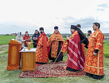 Преосвященнейший епископ Симон совершил «Чин освящения насеянных полей» в Октябрьском сельском районе