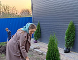 Новые клумбы украсят территорию при храме Архистратига Михаила