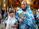 Преосвященнейший епископ Симон вместе с митрополитом Владимирским и Суздальским Никандром совершил Божественную литургию в Покровском кафедральном соборе города Шахты