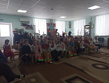 В МБДОУ "Солнышко" хутора Ёлкин прошла беседа со священником на тему: "День геноцида казаков"