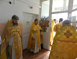 В день памяти святителя Луки Войно-Ясенецкого была совершена Божественная литургия в часовне на территории больницы 1 мая г. Гуково