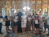  В храме Донской иконы Богородицы г. Новошахтинска прошло торжественное вручение свидетельств выпускникам школы православных добровольцев «Дельфин»