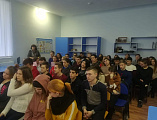 Протоиерей Роман Амплеев провел духовно-просветительскую беседу с учащимися филиала Шахтинского регионального колледжа топлива и энергетики им. ак. Степанова в г. Новошахтинске