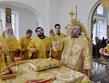 Преосвященнейший епископ Симон совершил чин великого освящения храма Державной иконы Божией Матери г. Донецка