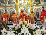 Соборным служением отметили 50-летний юбилей настоятеля Покровского прихода города Новошахтинска