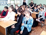 В Усьманской школе прошел урок ОПК на тему «Страстная седмица – скорбный путь к радости Воскресения»