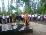 Иерей Иоанн Трофимов и помощник благочинного Александровск-Грушевского округа по миссионерской работе приняли участие в митинге, посвященном памяти павших в Великой Отечественной войне