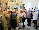 Преосвященнейший епископ Симон возглавил воскресную Божественную литургию в храме Святой Троицы города Каменск-Шахтинский