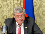 По приглашению Администрации Октябрьского района благочинный приходов Нижнедонского округа принял участие в заседании Собрания депутатов Октябрьского района
