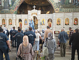 В Покровском кафедральном соборе города Шахты совершили богослужение с участием сотрудников пожарно-спасательной службы