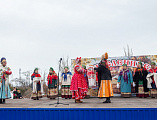 В прощеное воскресенье на Соборной площади города Шахты состоялись народные гуляния, посвященные Масленице «Гуляет русская душа»