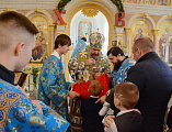 В престольный праздник Преосвященнейший епископ Симон возглавил Божественную литургию в храме Державной иконы Божией Матери города Донецка