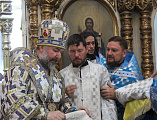 В праздник Успения Пресвятой Богородицы епископ Симон совершил Божественную литургию и иерейскую хиротонию в храме Донецкого Успенского архиерейского подворья ст. Гундоровской