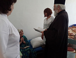 С пастырским визитом шахтинское социальное учреждение посетил протоиерей Николай Уваров