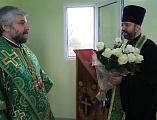 В престольный праздник Преосвященнейший епископ Симон совершил Божественную литургию в храме преподобного Паисия Святогорца при епархиальном реабилитационном центре для наркозависимых х. Маркин