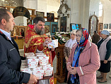 В Покровском храме станицы Кривянской прихожанок поздравили с Днем жён-мироносиц
