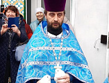 В праздник Благовещения в храме Архангела Михаила пос. Каменоломни выпустили в небо белых голубей