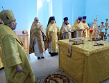 Преосвященнейший епископ Симон и паломники Шахтинской епархии молились за Литургией в храме святителя Николая Чудотворца станицы Еланской Шолоховского района