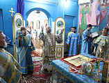 В престольный праздник Преосвященнейший епископ Симон совершил Божественную литургию в храме в честь Казанской иконы Божией Матери г. Гуково