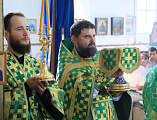 Преосвященнейший епископ Симон с архипастырским визитом посетил Нижнедонское благочиние и совершил Божественную литургию в храме Покрова Пресвятой Богородицы ст. Кривянской