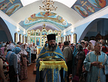 В престольный праздник Преосвященнейший епископ Симон совершил Божественную литургию в храме в честь Казанской иконы Божией Матери г. Гуково