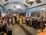 В престольный день Преосвященнейший епископ Симон возглавил праздничное богослужение в храме святителя Николая Чудотворца города Шахты