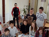 Волонтеры Донецкого благочиния посетили воспитанников Дома детства с ежегодно проводимым мероприятием «В городе дорожных знаков»