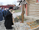 В Неделю 4-ю Великого поста, преподобного Иоанна Лествичника Преосвященнейший епископ Симон совершил Божественную литургию в храме Екатерининского архиерейского подворья г. Красный Сулин