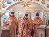 В третью годовщину освящения храма апостола Иоанна Богослова при ИСОиП (филиал) ДГТУ в г. Шахты духовенство епархии совершило соборное богослужении