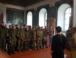 Военно-патриотический центр «Пламя» ЮРГПУ (НПИ) провел казачий военный 30-километровый переход от ст. Бессергеневской к ст. Мелиховской, участников напутствовал протоиерей Андрей Поздняков