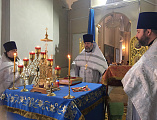 В Успенском храме станицы Калитвенской соборным служением духовенства отметили престольный день правого придела в честь пророка Иоанна Предтечи