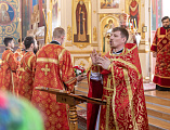 Впервые в Шахтинской епархии совершена Божественная литургия архиерейским чином с сурдопереводом в храме Покрова Пресвятой Богородицы г. Каменск-Шахтинский