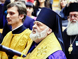 Иерей Владислав Касьянов выступил на Международной юбилейной встрече «Иоанновская семья – десять лет труда и молитв» с докладом о социальном служении в Шахтинской епархии по оказанию помощи семьям, оказавшимся в трудной жизненной ситуации