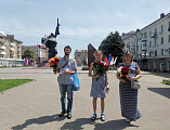 Молодежный совет Шахтинской епархии и помощник благочинного Александровск-Грушевского округа по молодежной работе провели акцию в день памяти святых жен мироносиц в г. Шахты