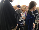 Благочинный Кашарского округа протоиерей Игорь Жевердан с Рождественским Святками посетил престарелый дом инвалидов с. Верхнесвечниково