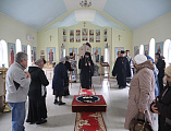 Преосвященнейший епископ Симон совершил Божественную литургию Преждеосвященных Даров в храме праведного Иосифа Обручника г. Шахты