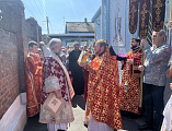 Преосвященнейший епископ Симон возглавил праздничную Литургию в храме святителя Николая города Шахты