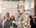 В праздник Покрова Пресвятой Богородицы Преосвященнейший епископ Симон в кафедральном соборе Шахтинской епархии возглавил престольное торжество