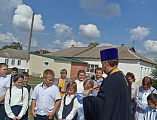 В праздник Усекновения главы Иоанна Предтечи протоиерей Роман Мясников посетил школу