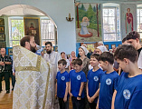 «Просвети рабов Твоих — учащих и учащихся»: в храме Архистратига Михаила совершили молебен перед экзаменами