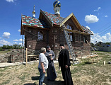 Преосвященнейший епископ Симон ознакомился с ходом строительства храма в честь образа Пресвятой Богородицы «Спорительница хлебов» в хуторе Самбуров