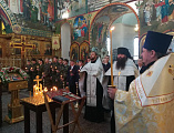 В Покровском кафедральном соборе г. Шахты отслужена панихида по убиенным в годину лютых гонений казакам