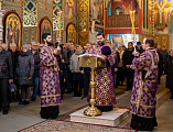 В Неделю Торжества Православия епископ Симон совершил Божественную литургию в Покровском кафедральном соборе