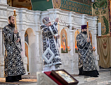 Богослужение Великой Пятницы в Покровском кафедральном соборе города Шахты